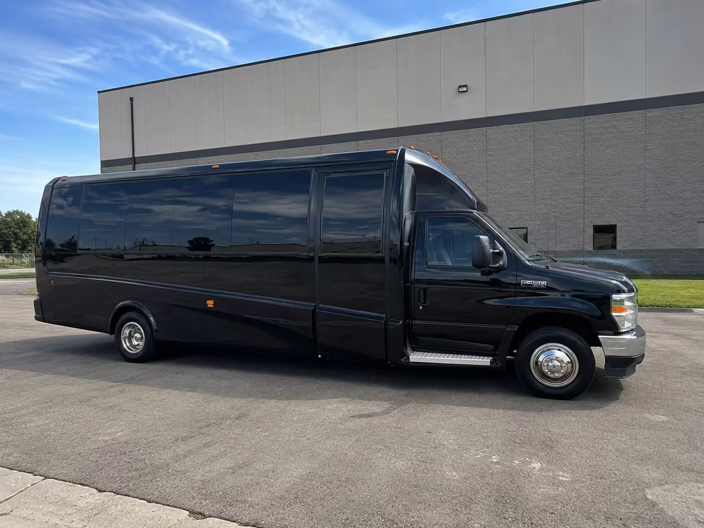 minibus rentals for meridian nature and wildlife field trips